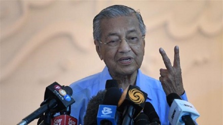 Political crisis grips Malaysia as Mahathir says ‘betrayed’ by new PM