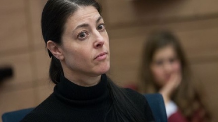 מרב מיכאלי לפרץ: כנס דיון על כוונתך להיכנס לממשלת הנאשם