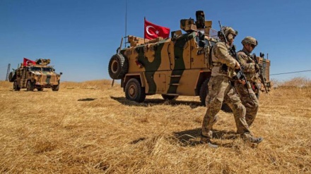 Askari wa Uturuki wakimbia kwa makundi katika viunga vya Idlib, Syria + Video