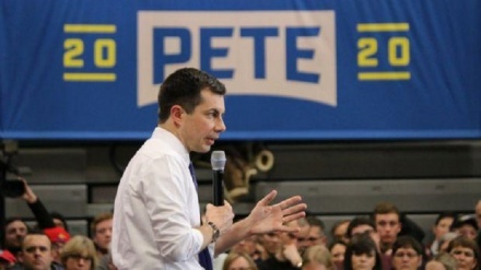 בוטיג'ג', אחד המועמדים דמוקרטים המובילים פורש מהמרוץ