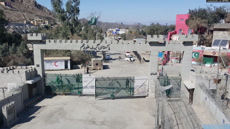 زیان سنگین بسته شدن مرز تورخم برای بازرگانان افغانستانی و پاکستانی