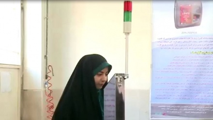 Iran Buat Termometer Khusus untuk Pintu-pintu Masuk 