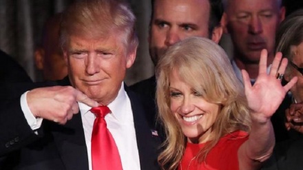 Kellyanne Conway, la consigliera di Trump che attacca l'Oms ma non sa cosa sia Covid-19