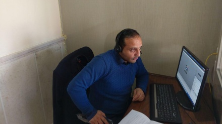 করোনা মহামারীর মধ্যে অনলাইন শিক্ষা ব্যবস্থা চালু করল ইরান