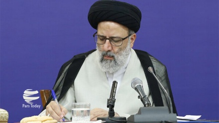 پیام رئیس قوه قضائیه: ارتش همواره کنار مردم ایران است