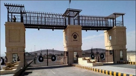 پاکستان برای مقابله با کرونا مرزهای خود را بسته نگه می‌دارد