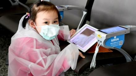 英国が、児童の間での新型肺炎関連の兆候・症状増加に関して警告（動画）