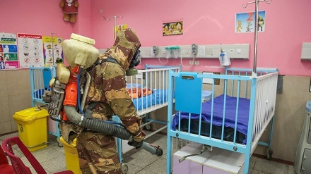 Unit Perang Modern Semprot Ahvaz dengan Disinfektan (2)