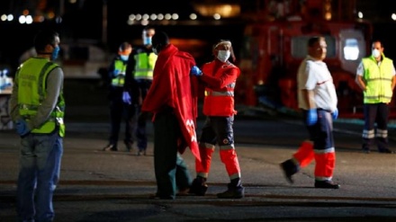 Spanish coast guard rescues 49 migrants near Gran Canaria