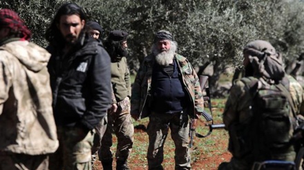 Terroristët e Amerikës i dorëzohen ushtrisë siriane