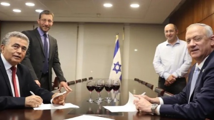 זחילה אחרי גנץ אל ממשלת נתניהו