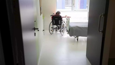 Canada, la casa riposo degli orrori: il personale fugge e abbandona gli anziani, 31 morti