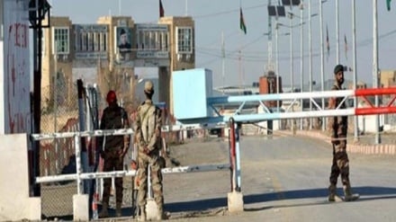 درخواست تجار پاکستانی برای تمدید بازگشایی مرز افغانستان