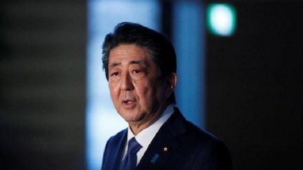 安倍首相、「地域により外出自粛不十分、一層のテレワークを」