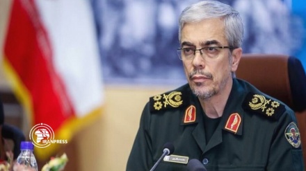 سرلشکر باقری: نیروهای مسلح از هیچ تلاشی برای حفظ سلامت مردم ایران دریغ نخواهند کرد