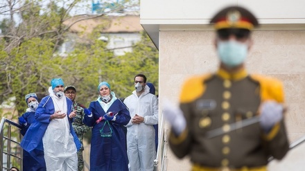 Begini Cara Militer Iran Menghibur Tim Medis (2)