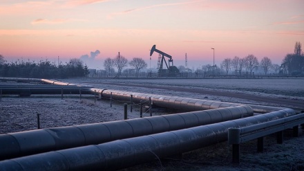 Petrolio: Wti scende a 12,64 dollari