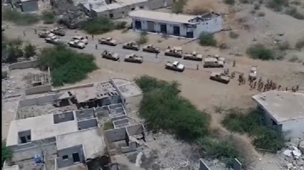 サウジ軍がイエメン国境地帯を爆撃　子どもを含む4人が死亡（動画）