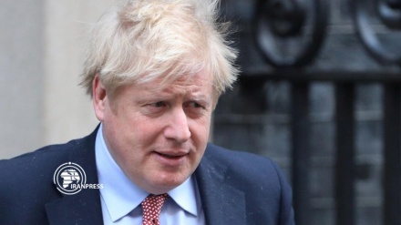 Johnson vuole per i soldati inglesi l'immunità per crimini di guerra