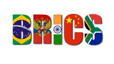 Lavrov: decine di paesi hanno chiesto l'adesione ai BRICS