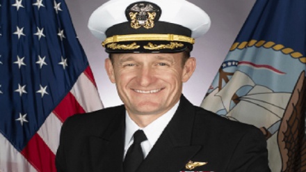 মার্কিন সেই ক্যাপ্টেনের বরখাস্তের বিরোধিতা করছেন কংগ্রেস সদস্যরা