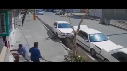 ویدئو: نجات معجزه آسای کودک از تصادف رانندگی