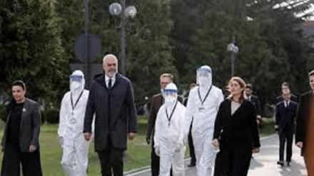Albania: giovani medici partiti per l’Italia senza dirlo ai genitori