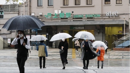 東京都の新型コロナ感染者が3300人を超える　商店の入場制限も検討（動画）