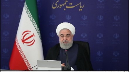 आईएमएफ़ और विश्व बैंक अपनी ज़िम्मेदारियों को निभाएंः रूहानी