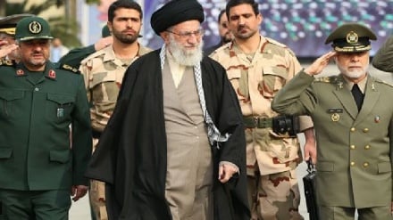 המנהיג בירך את החיילים והקצינים ביום הצבא