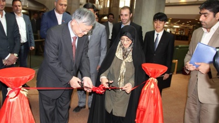 伊朗国家档案馆和图书馆馆长与中国国家图书馆馆长举行视频会谈