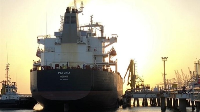 نفتکش سوم ایران تا ساعاتی دیگر وارد آب های ونزوئلا می شود