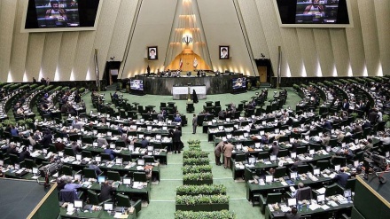Parlamento iraní aprueba ley para frenar hostilidades de Israel 