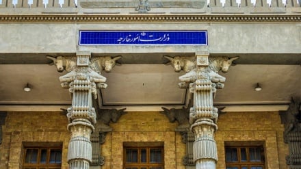 イラン外務省、「米国民は社会的人種差別に対抗を」