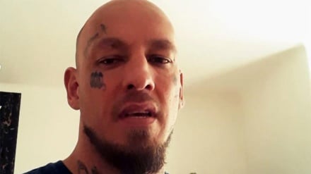 आस्ट्रियन रेस्लर वेलहेलम ओट ने कहा मैं मुसलमान हूं और सूरए फ़ातेहा की तिलावत करके सोशल मीडिया पर धूम मचा दी