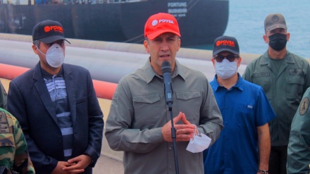 ベネズエラ石油大臣、「イランの石油タンカーは同胞愛と連帯の象徴」