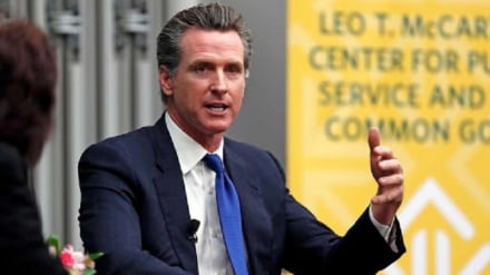 د سیمې په خلاف د ټرامپ له جنګ څخه د کالیفرنیا د والې له غوصې څخه بیا په امریکا کې د تېلو تر ګرانېدو پورې