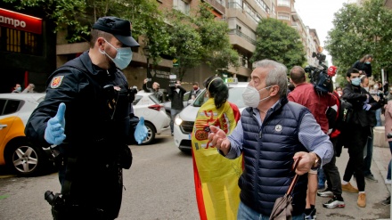 Continúan protestas contra el gobierno de Madrid y se extienden a otras regiones