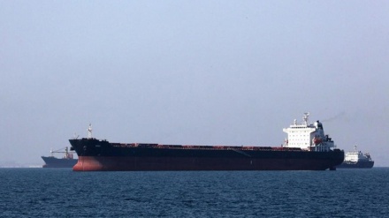 Anija e pestë iraniane futet në ujërat e Venezuelës