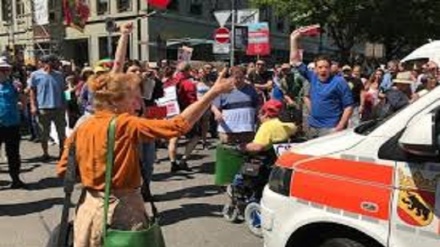 Svizzera: la gente protesta contro lockdown