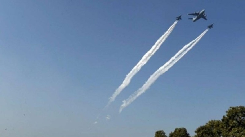 پرواز جنگنده های پاکستان نزدیک مرز هند؛ آماده باش پایگاه های هند