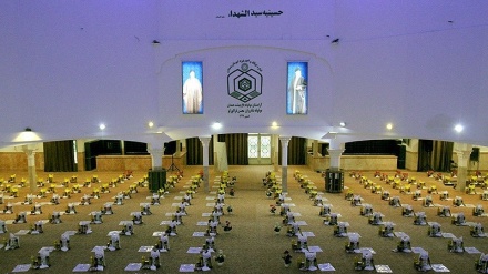 Pembagian 5.000 Paket Sembako di Hamedan (1)