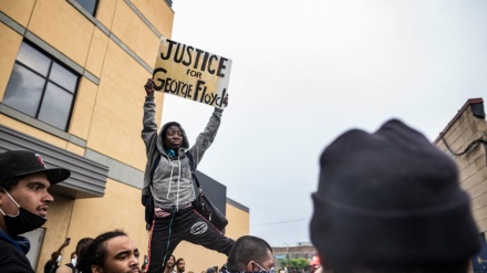 アラブ語圏の活動家らが米国での人種差別主義を強く批判