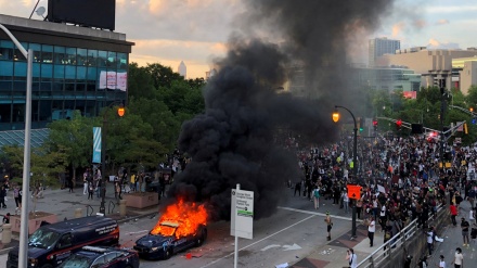 Kerusuhan Meluas di AS, Penjarahan Dimana-mana