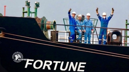 Irán desmiente confiscación de sus petroleros iraníes por EEUU
