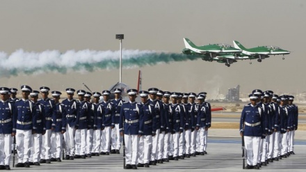 आर्थिक संकट में डूब रहे सऊदी अरब को अमरीका बेचेगा 1 हज़ार से ज़्यादा मिसाइल, पेंटागोन ने बोइंग को सौंपे दो बड़े कांट्रैक्ट!