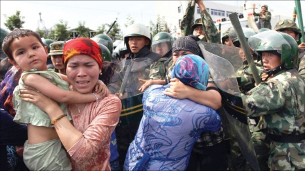 Çin'den Papa Franciscus'a Uygur tepki