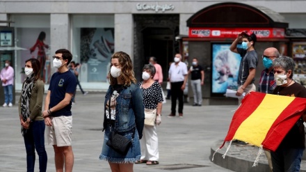 スペインで10日間の服喪　新型コロナ犠牲者を追悼