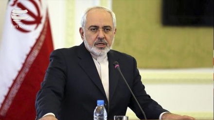 ظریف: پمپئو قطعنامه ۲۲۳۱ شورای امنیت را مطالعه کند 