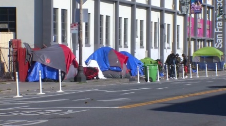 米首都で、路上生活者用テント数が3倍に増加